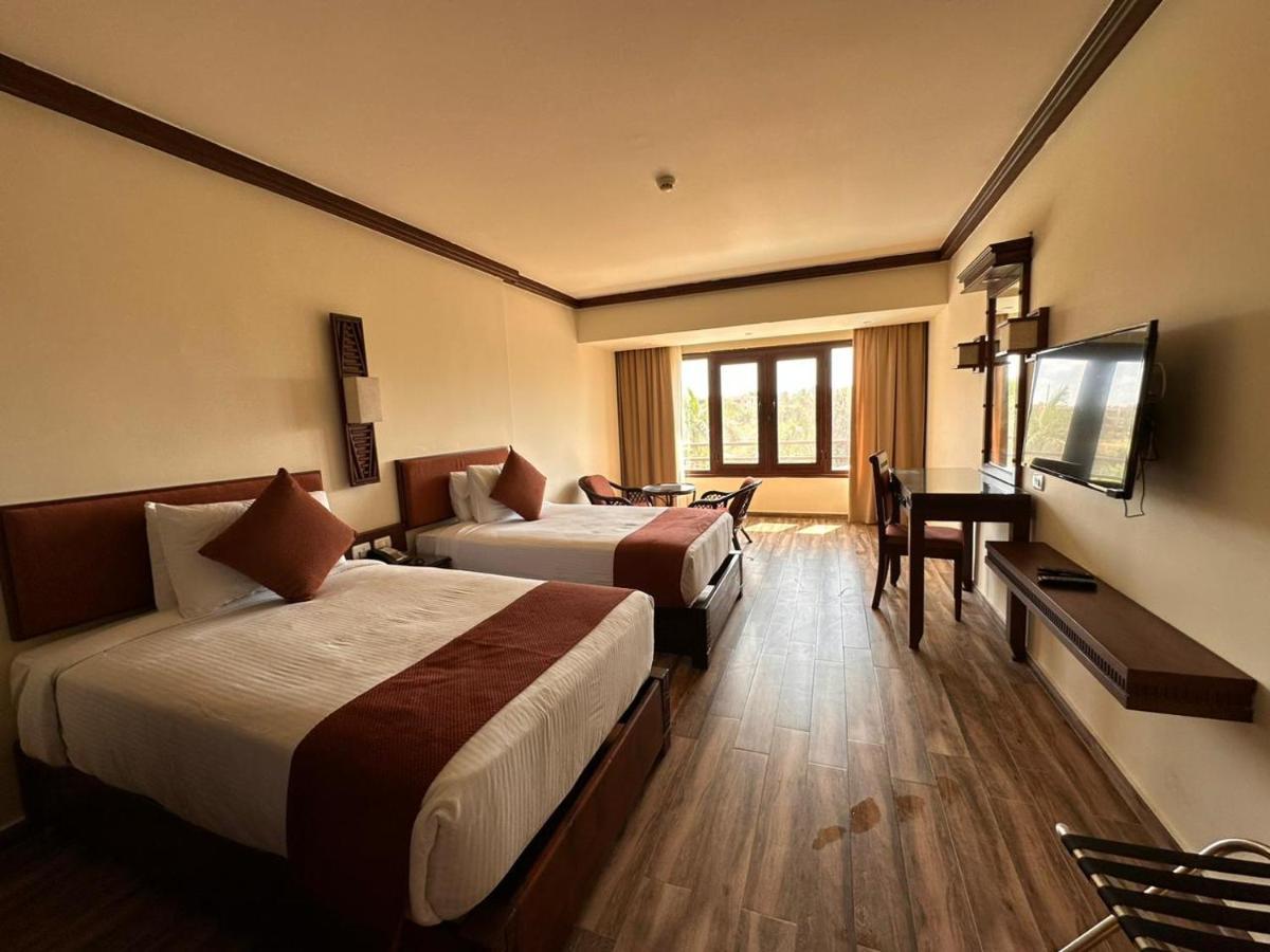 Africana Hotel & Spa Qaryat Shakush Exteriör bild