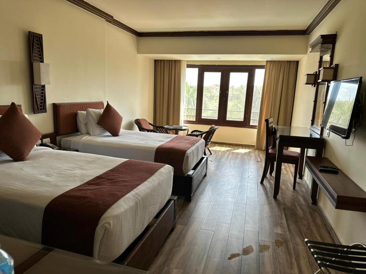 Africana Hotel & Spa Qaryat Shakush Exteriör bild