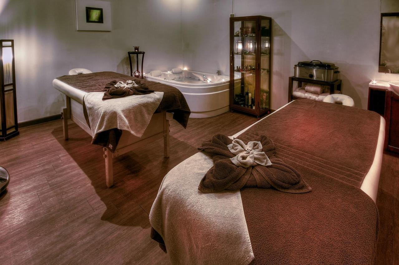 Africana Hotel & Spa Qaryat Shakush Exteriör bild