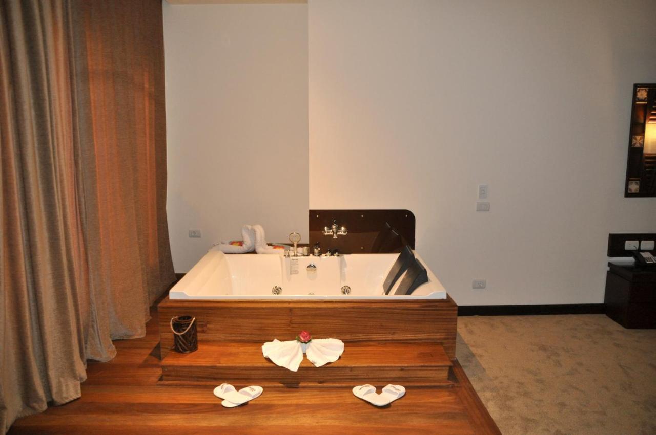 Africana Hotel & Spa Qaryat Shakush Exteriör bild